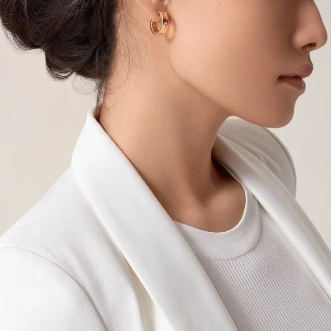 B8022900-Love-Earrings-2-Diamonds B8022900-Love-Earrings-2-Diamonds