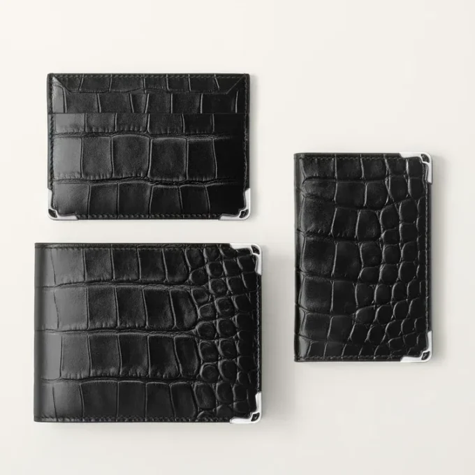 Card Holder, Must