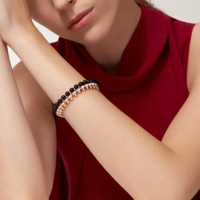 Clash De Cartier Bracelet, Flexible, Onyx, Extra-Large Model, Diamonds Clash De Cartier Bracelet, Flexible, Onyx, Extra-Large Model, Diamonds
