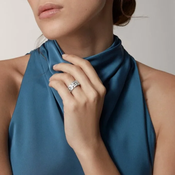 Maillon Panthere Ring, 3 Half Diamond-Paved Rows – White Gold, Diamonds – Cartier