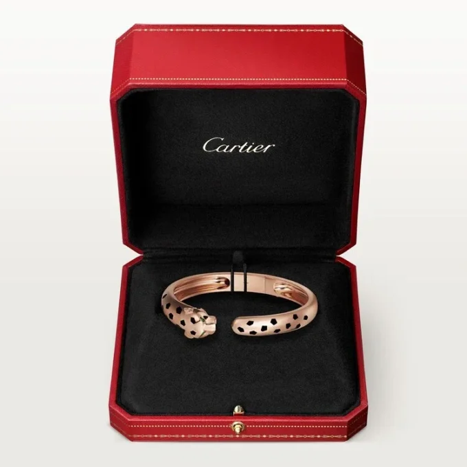 Panthere De Cartier Bracelet, Medium Model
